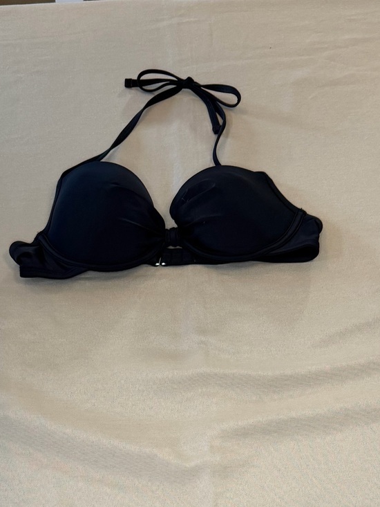Cupshe Other - Cupshe Black Halter Push-Up Bikini Top
